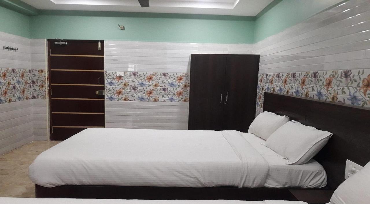 Surya Grand Tiruchanoor Tirupati Extérieur photo